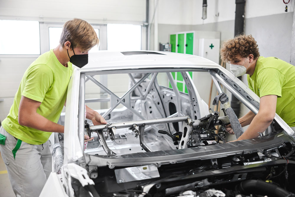 Los estudiantes de Skoda vuelven a hacer de las suyas con este Afriq 43 Motor16 2023 SKODA AFRIQ 18 Motor16