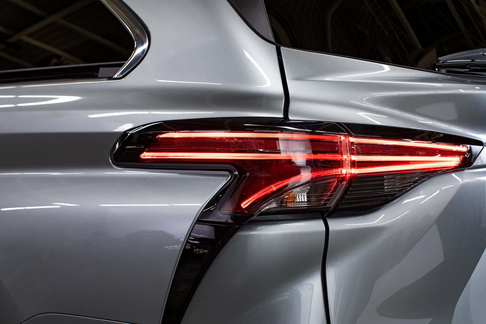 Por sus 25 años llega esta edición especial del Toyota Sienna 10 Motor16 2023 Toyota Sienna 25th 8 Motor16