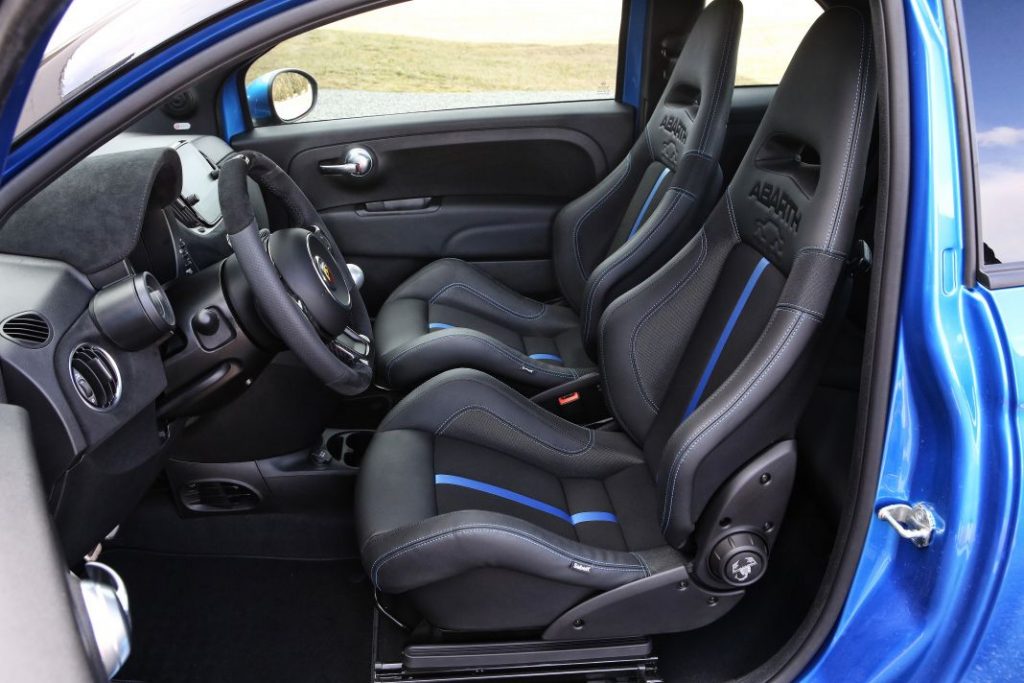 Abarth 695 Tributo 131 Rally: un homenaje a una leyenda 8 Motor16 24 NewAbarth695Tributo131rally Motor16