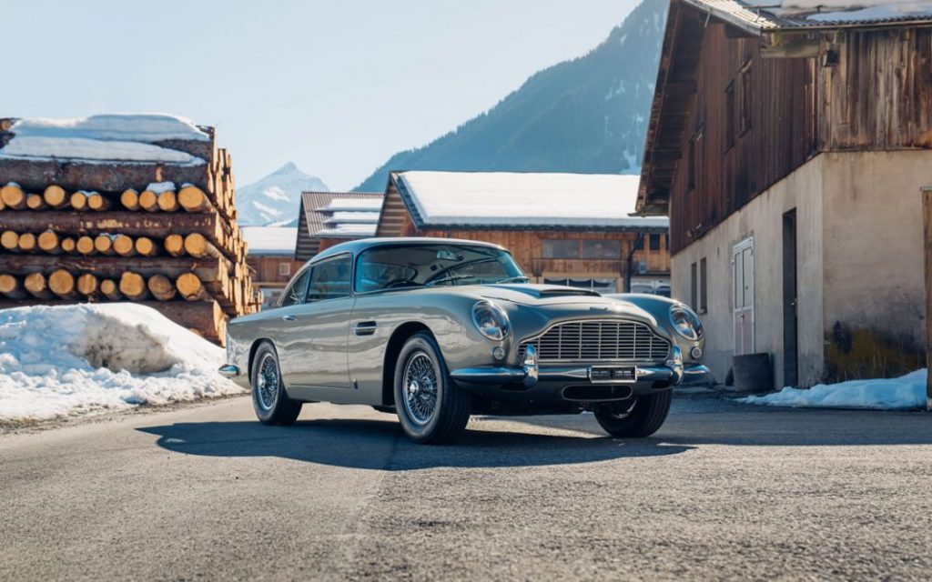 Aston Martin DB5 Sean Connery 12 Motor16