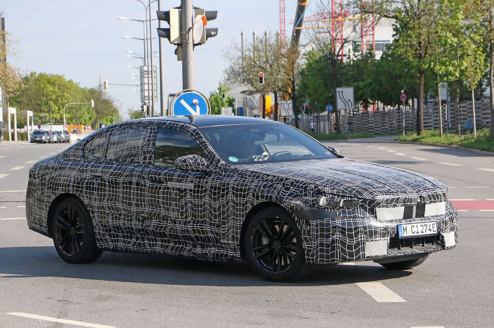 El BMW Serie 5 eléctrico se muestra por completo 11 Motor16 BMW SERIE 5 ELECTRICO 12 Motor16