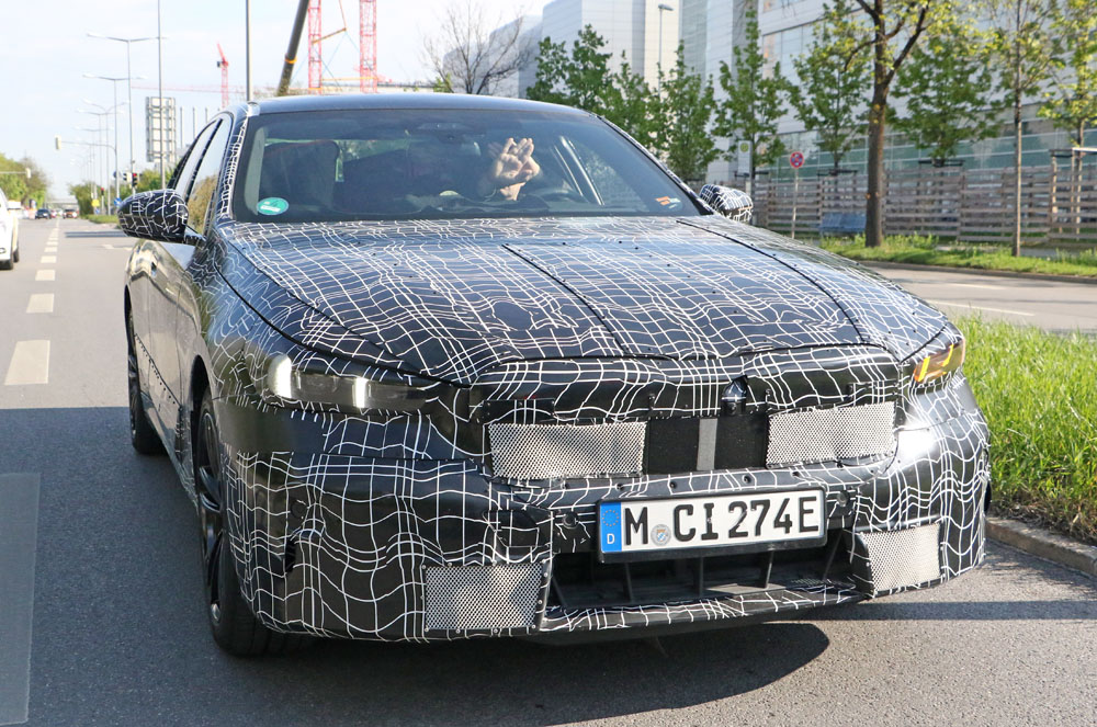 El BMW Serie 5 eléctrico se muestra por completo 20 Motor16 BMW SERIE 5 ELECTRICO 3 Motor16