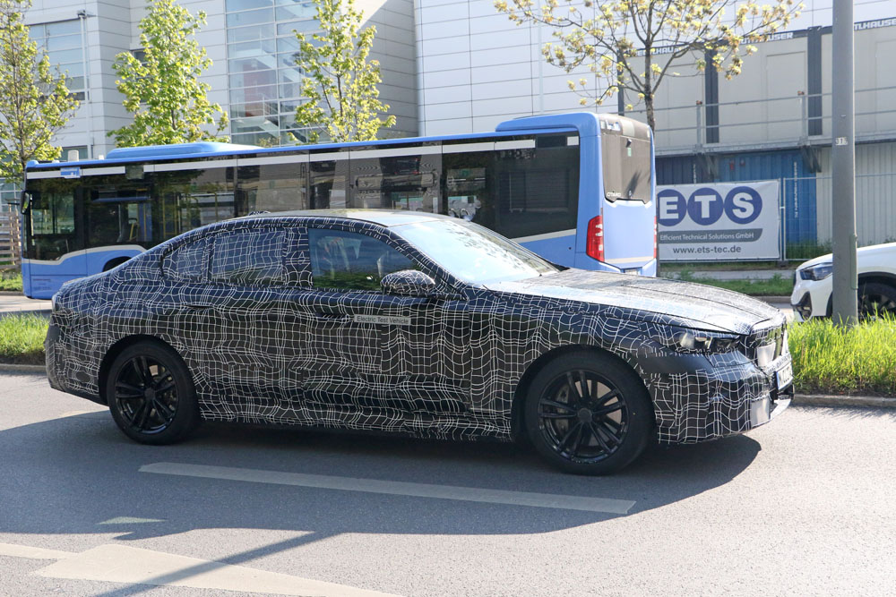 El BMW Serie 5 eléctrico se muestra por completo 19 Motor16 BMW SERIE 5 ELECTRICO 4 Motor16