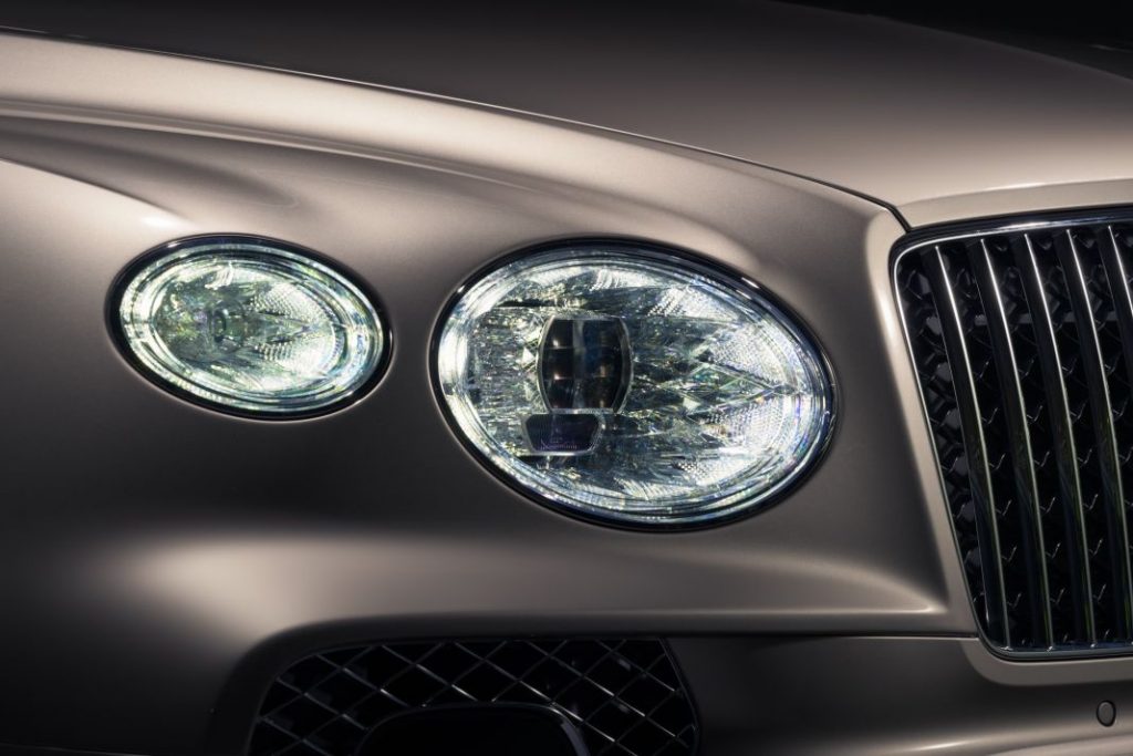 Bentley Bentayga EWB Azure First Edition, el SUV más exclusivo del mundo 4 Motor16 Bentley Bentayga EWB Azure First Edition