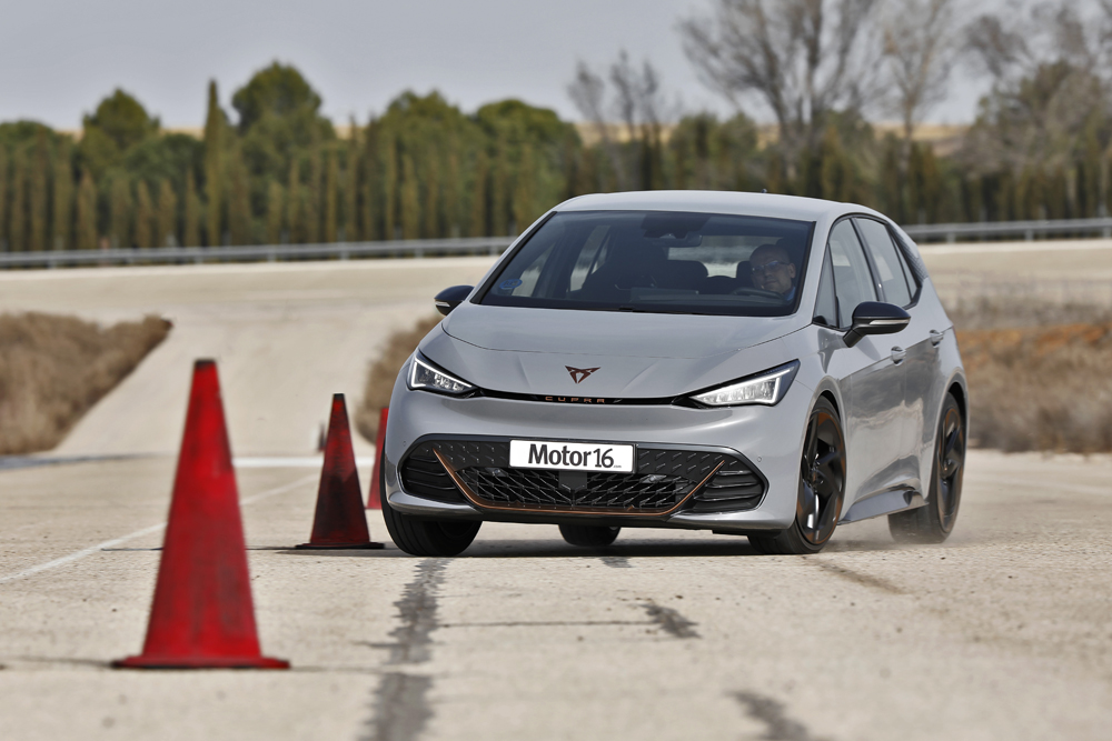 Cupra Born. Electrodeportividad 7 Motor16 CUPRA BORN 2022 1819 01 1 Motor16