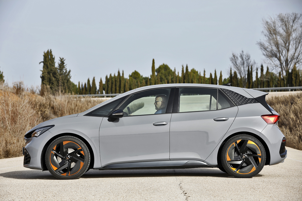 Cupra Born. Electrodeportividad 13 Motor16 CUPRA BORN 2022 1819 010 1 Motor16