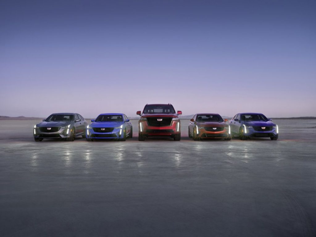 EE.UU: luz verde a la ayuda de 7.400 euros por comprar eléctricos 'made in USA' 1 Motor16 Cadillac Escalade 11 Motor16