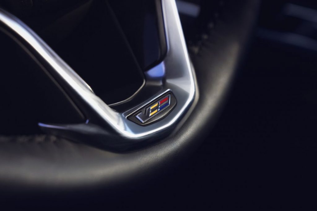Cadillac Escalade 3 Motor16