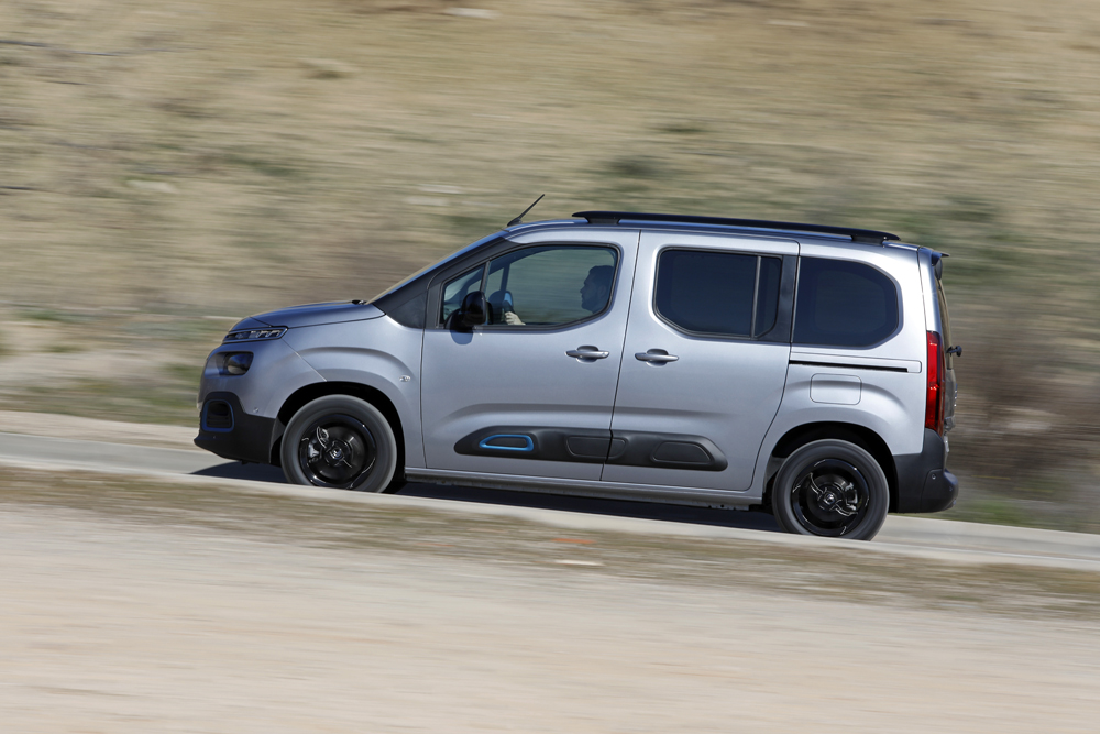 Sí, puedes comprar un Citroën Berlingo con motor de combustión. Pero con matices 3 Motor16 Citroen e Berlingo Shine 2022 1819 07 Motor16