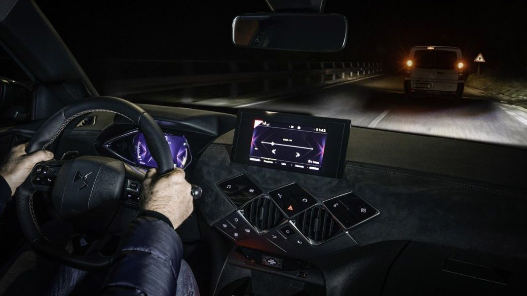 Cómo revisar el nivel de aceite del coche: la guía definitiva 120 Motor16 Luces