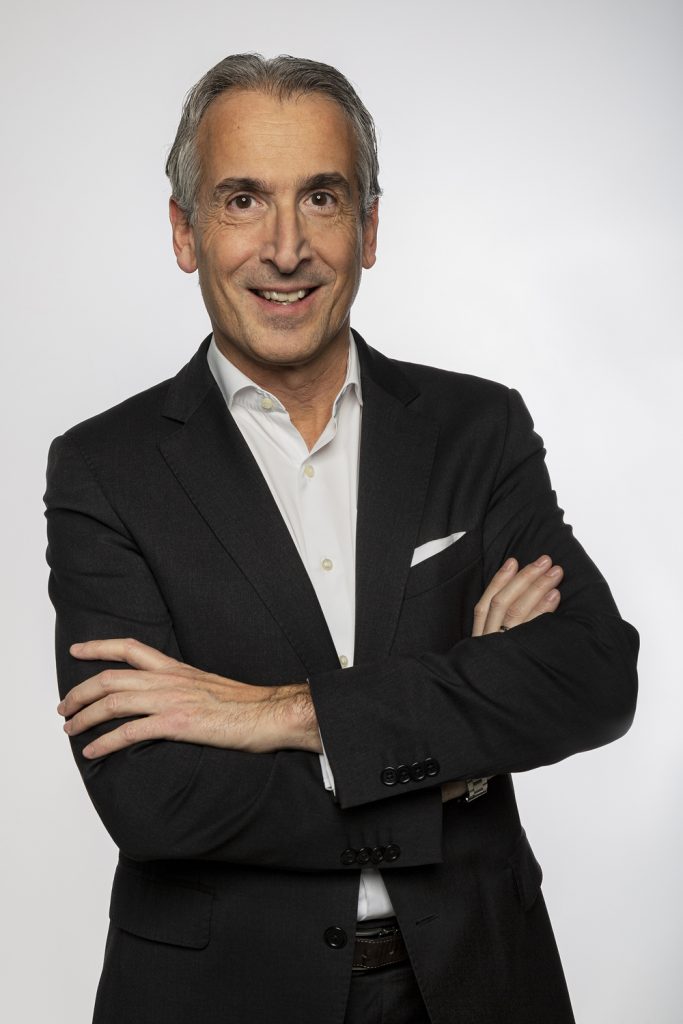 Emilio Herrera (Kia Iberia): "Los premios están bien, pero lo que cuentan son las ventas” 7 Motor16 Emilio Herrera 2022 2 Motor16