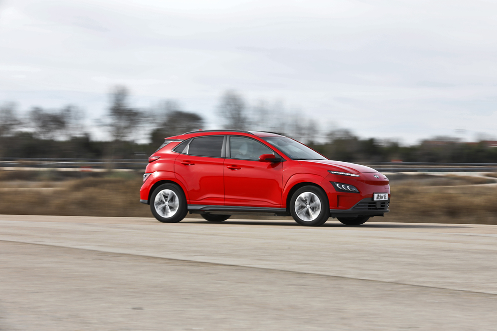 Hyundai Kona EV 150 kW Style Sky. Entre los mejores 2 Motor16 Hyundai Kona EV 150KW Style Sky