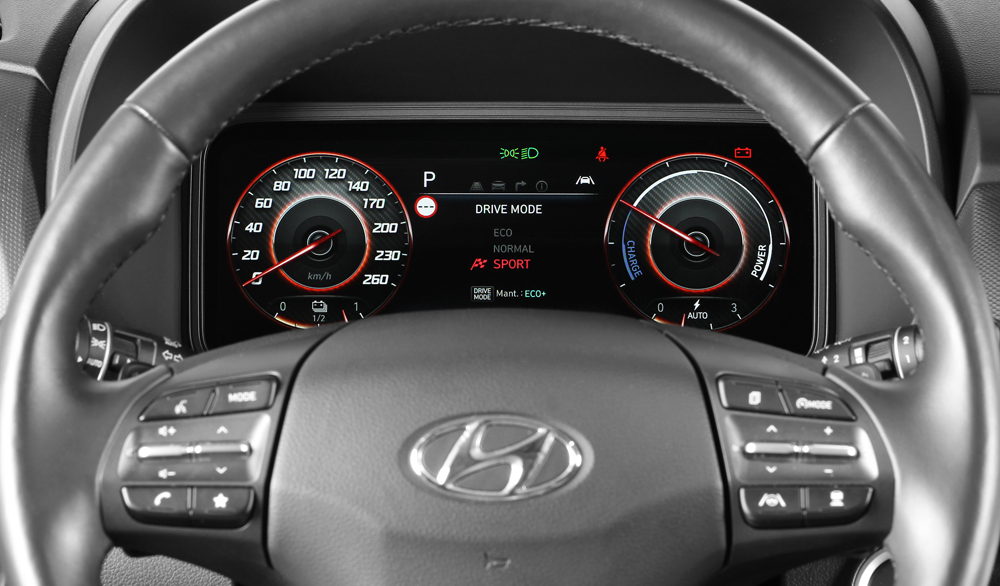 Hyundai Kona EV 150 kW Style Sky. Entre los mejores 18 Motor16 Hyundai Kona EV 150KW Style Sky. 2022 1819 014 Motor16