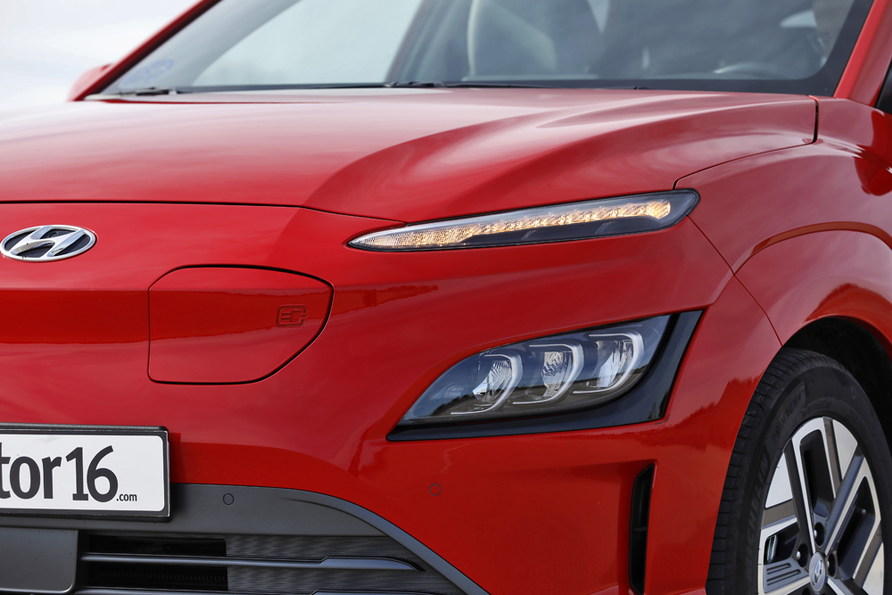 Hyundai Kona EV 150 kW Style Sky. Entre los mejores 9 Motor16 Hyundai Kona EV 150KW Style Sky. 2022 1819 05 Motor16