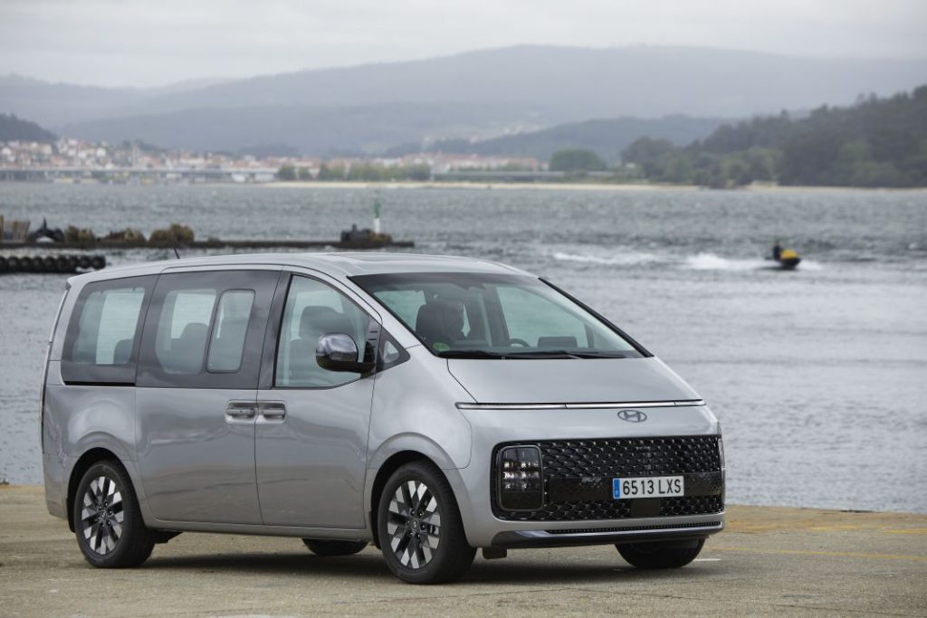 Hyundai Staria, un monovolumen que no reniega de ello 1 Motor16 Hyundai STARIA Exteriores 45 Motor16