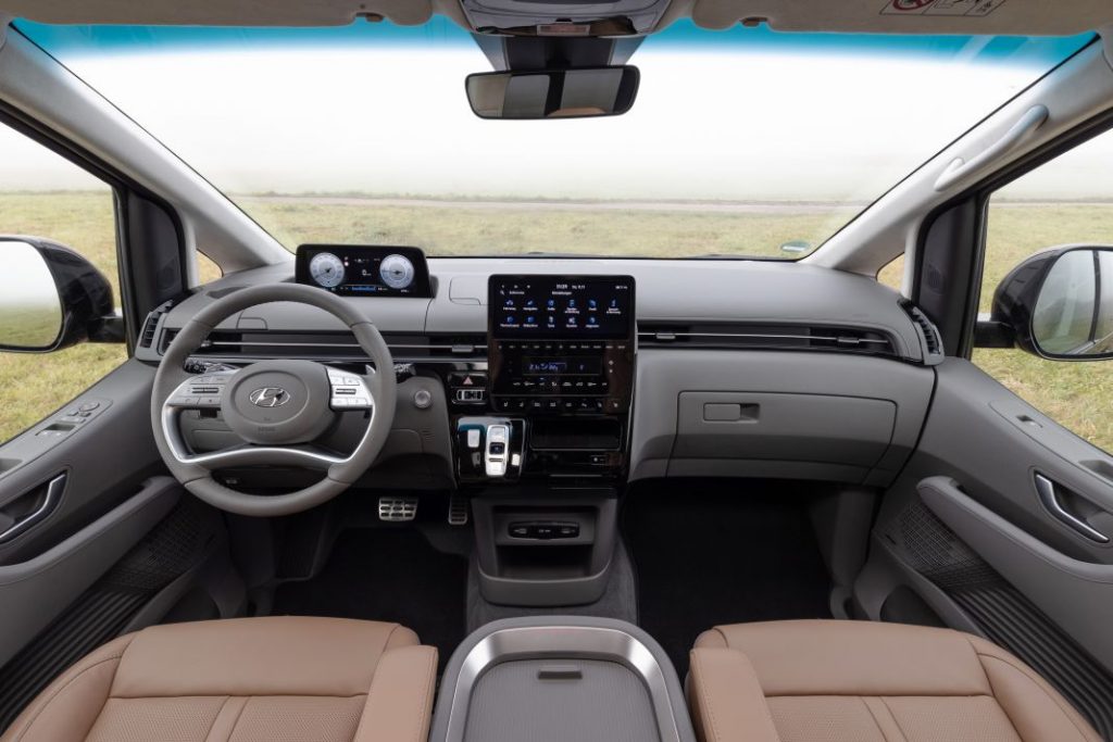 Hyundai Staria, un monovolumen que no reniega de ello 4 Motor16 Hyundai STARIA Interiores 4 Motor16