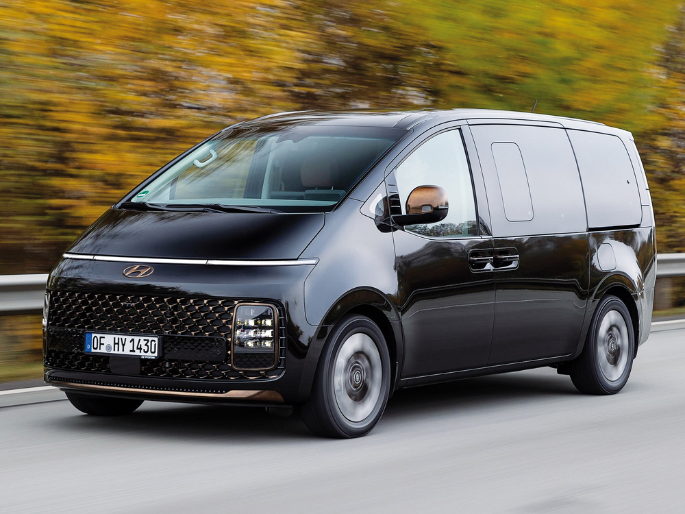 Los 7 plazas que se venden en España: mucho y bueno para viajar 9 Motor16 Hyundai Staria 2022 1600 0d 1 Motor16