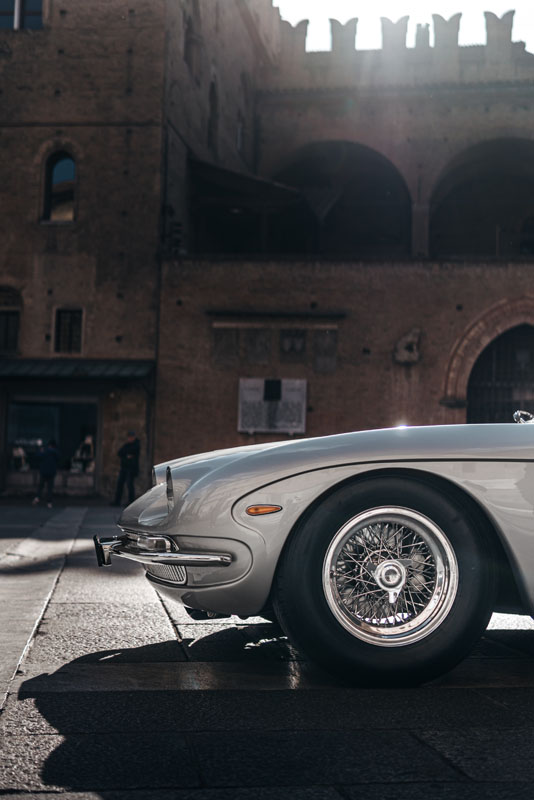 Lamborghini 350 GT. El primero de la saga 19 Motor16 Lamborghini 350 GT 18 Motor16