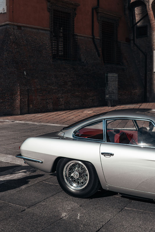 Lamborghini 350 GT. El primero de la saga 22 Motor16 Lamborghini 350 GT 21 Motor16