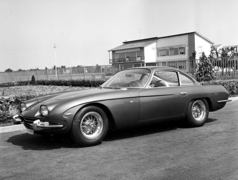 Lamborghini 350 GT. El primero de la saga 39 Motor16 Lamborghini 350 GT 38 Motor16