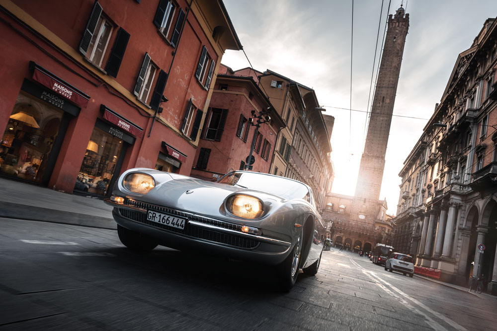 Lamborghini 350 GT. El primero de la saga 42 Motor16 Lamborghini 350 GT 41 Motor16