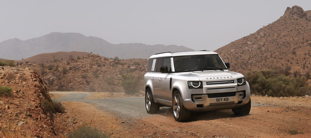 Land Rover Defender 130, un minibus offroad 11 Motor16 Land Rover Defender 130 9 Motor16