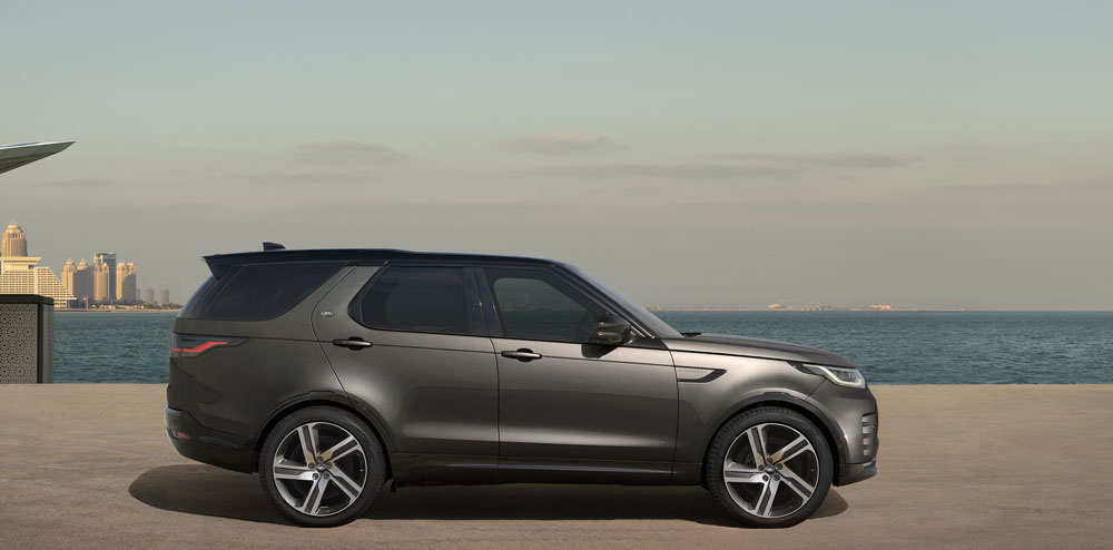 Land Rover Discovery.