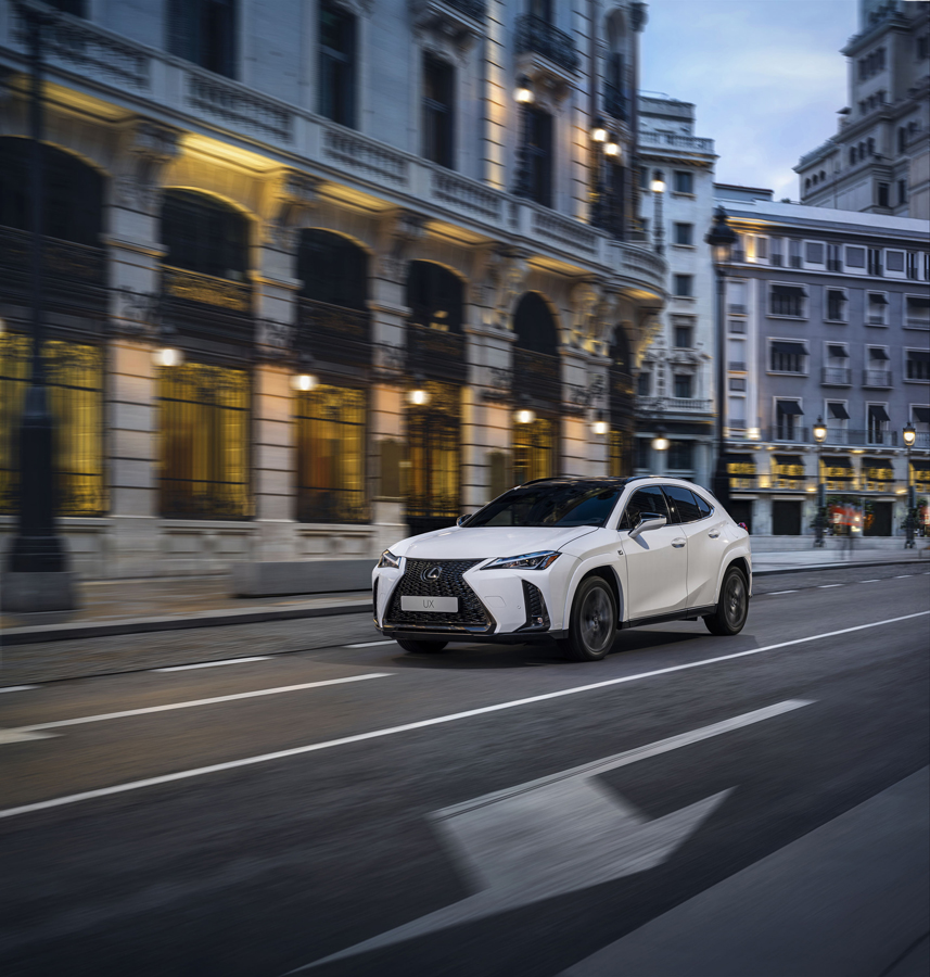 Lexus UX 250h. Así es tras la nueva actualización 6 Motor16 Lexus UX 250h 16 1 Motor16