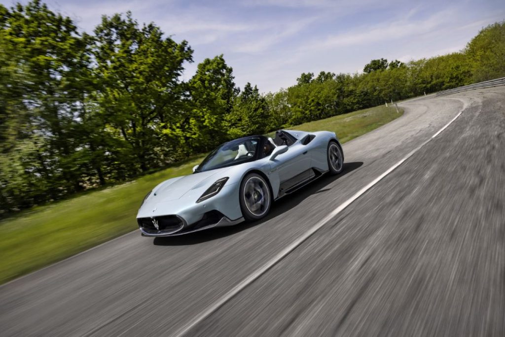 Maserati MC20 Cielo 3 Motor16