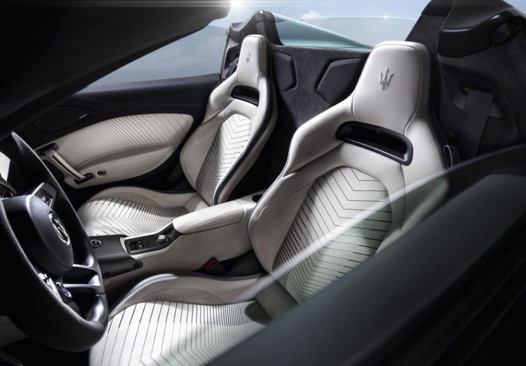 Maserati MC20 Cielo 76 Motor16