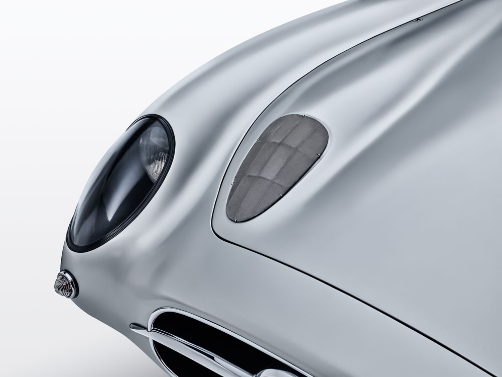 Vendido por 135 millones de euros: el Mercedes 300 SLR se convierte en el coche más caro de la historia 8 Motor16 Mercedes 300 SLR 10 Motor16