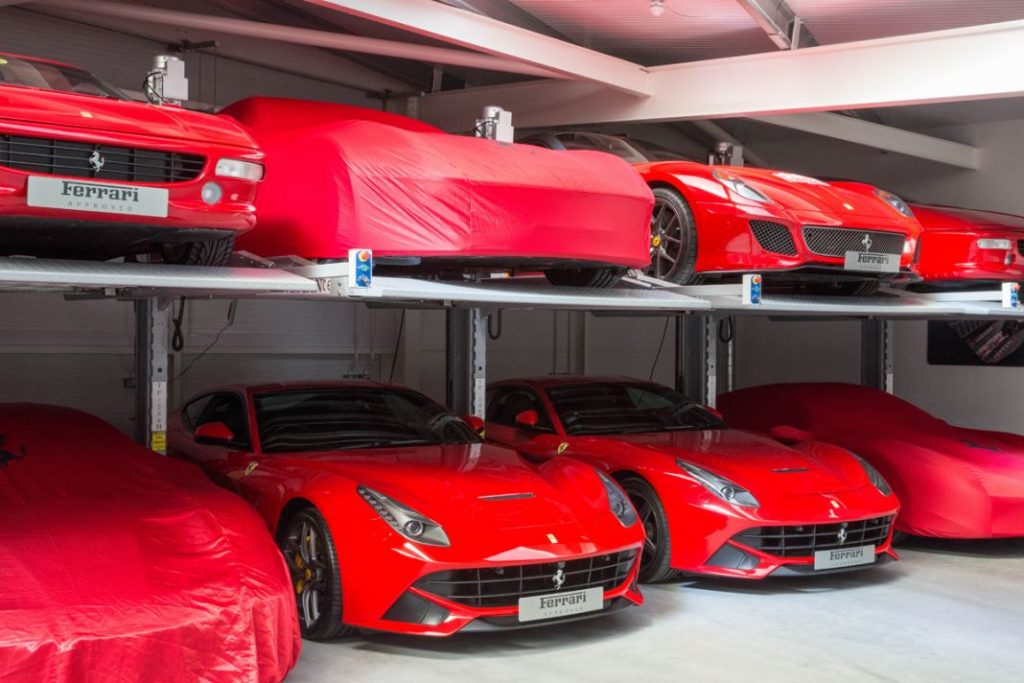 El Ferrari que te puedes comprar por menos de 70.000 euros 123 Motor16 NewFerrariServiceCentreatMeridienModenaLyndhurst vehiclestorage Motor16