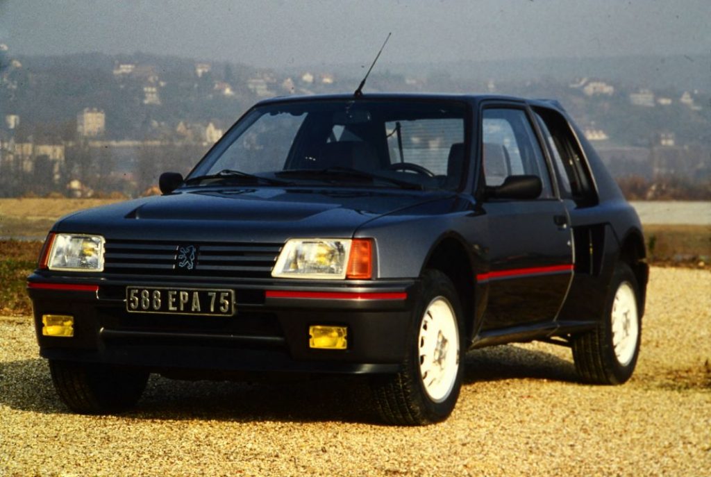 peugeot-205-un-modelo-capaz-de-cambiar-la-historia-de-una-marca