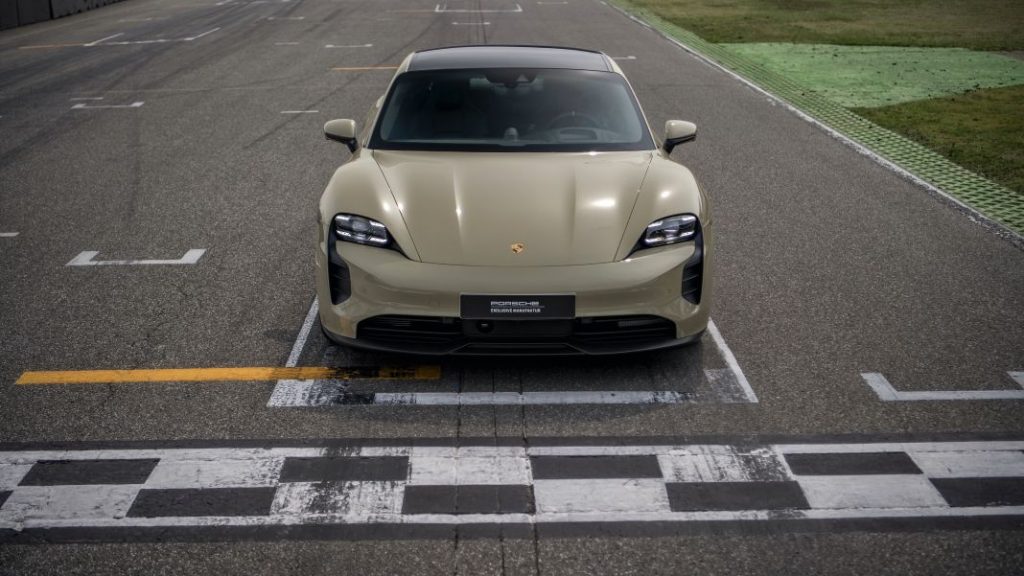 PORSCHE TAYCAN GTS HOCKENHEIMRING EDITION