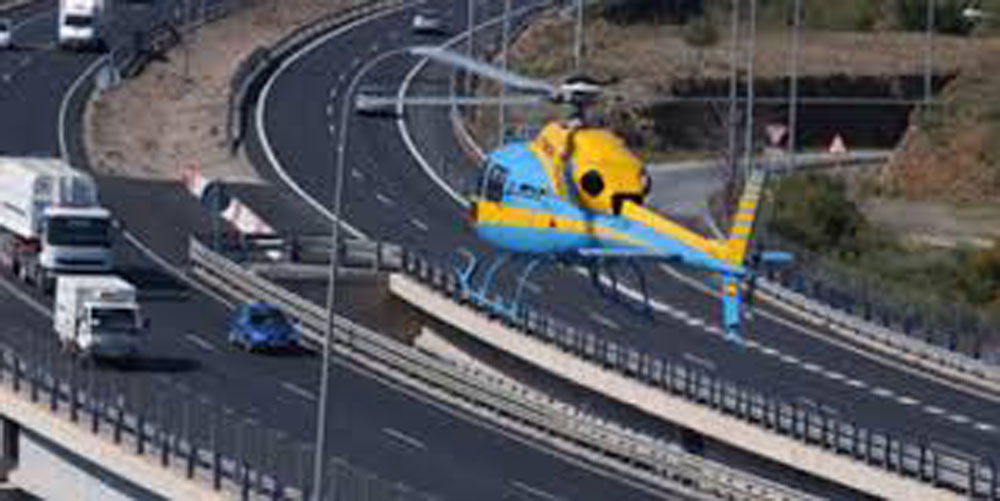 Helicópteros Pegasus: aquí puedes conocer su funcionamiento 128 Motor16 Sobrevolando carreteras