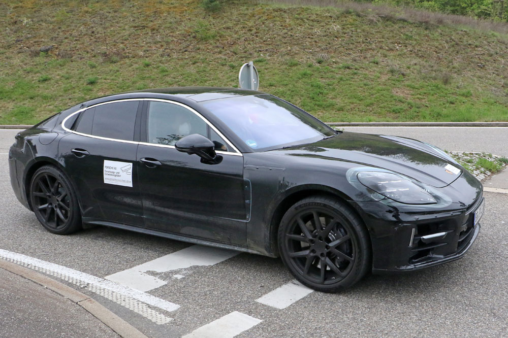El futuro Porsche Panamera lo puedes ver en una pantalla 10 Motor16 Porsche Panamera 9 Motor16