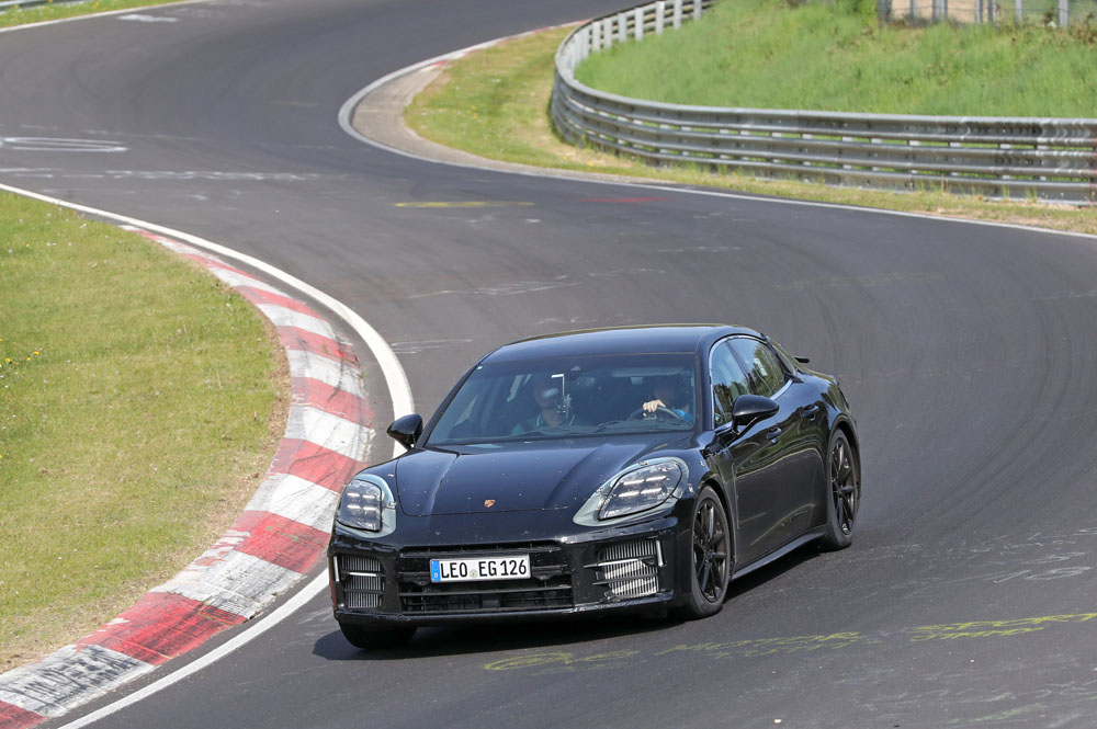 El nuevo Porsche Panamera incendia Nürburgring 23 Motor16 Porsche Panamera Ring 2 Motor16