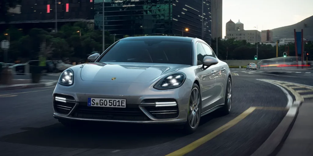Neymar: así ha personalizado su último coche 87 Motor16 Porsche Panamera Turbo S E-Hybrid