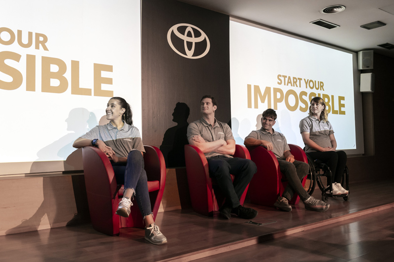 Carolina Marín, Niko Shera, Eva Moral y Martín de la Puente siguen en el equipo Toyota 7 Motor16 Presentacion equipo Toyota 2022 18 Motor16