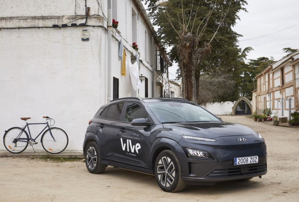 REM16 Hyundai VIVe 07 Motor16