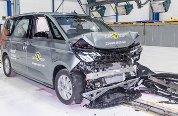 Cinco estrellas para el Volkswagen I.D.Buzz 3 Motor16 REM16 VW Buzz Crashtest 02 Motor16