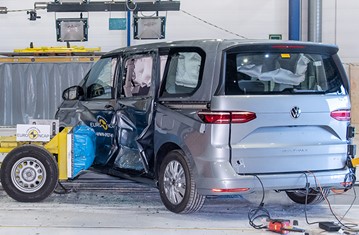 Cinco estrellas para el Volkswagen I.D.Buzz 6 Motor16 REM16 VW Buzz Crashtest 04 Motor16
