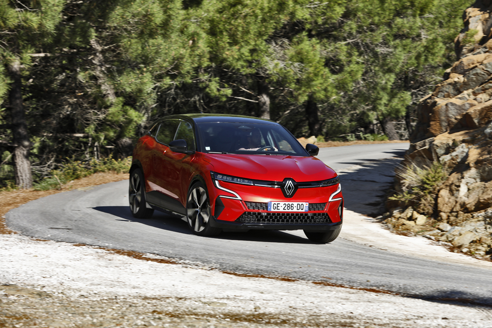 Probamos el Renault Megane e-Tech Techno EV60. De Mégane nada 15 Motor16 Renault Megane e Tech Techno EV60 2022 1819 08 1 Motor16