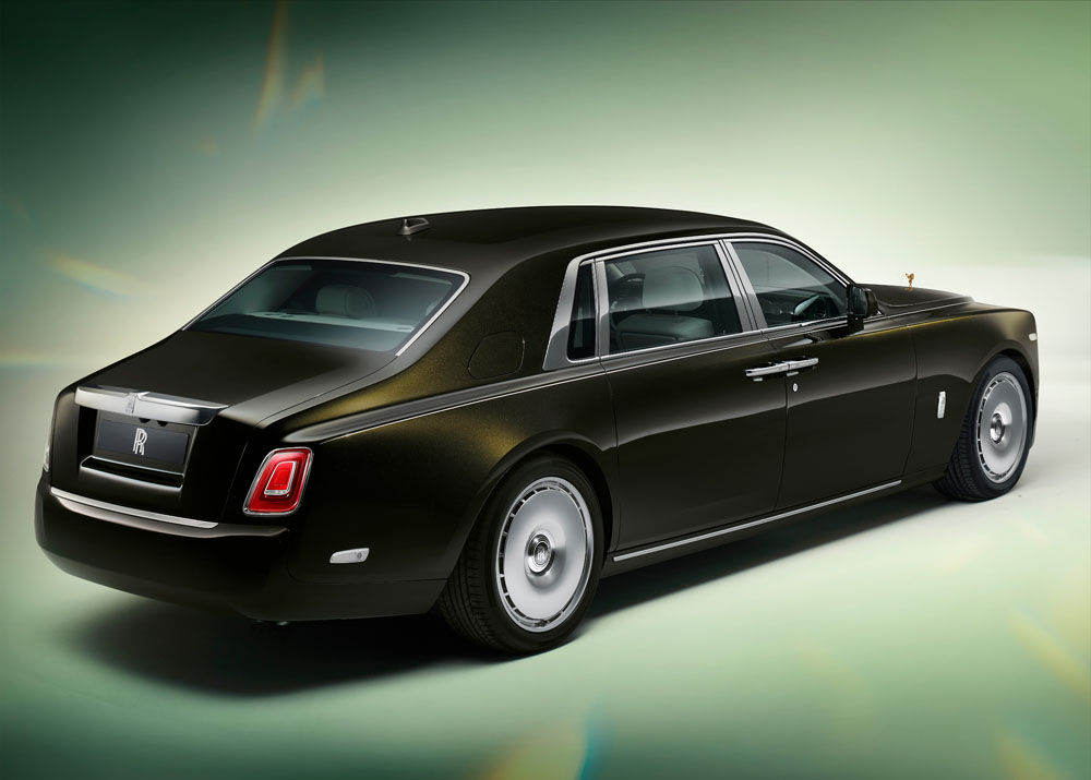 Rolls-Royce Phantom 2023: ligeros retoques para Su Majestad 6 Motor16 Rolls Royce Phantom 1 1 Motor16