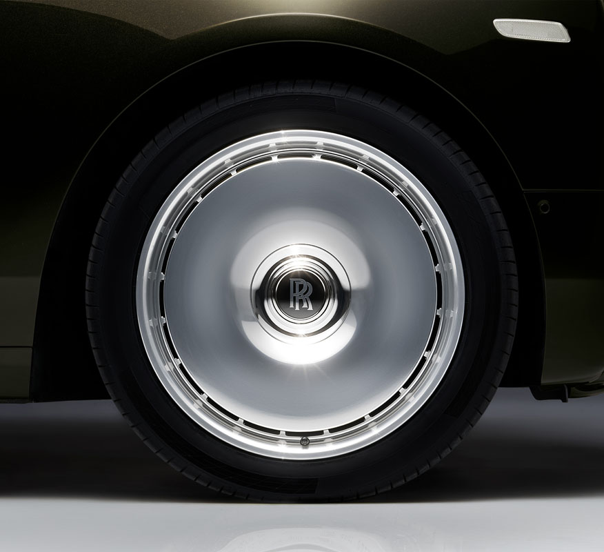 Rolls-Royce Phantom 2023: ligeros retoques para Su Majestad 9 Motor16 Rolls Royce Phantom 4 1 Motor16