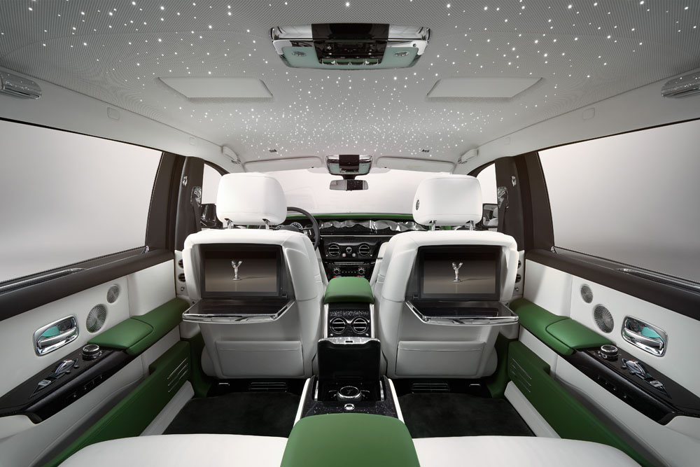 Rolls-Royce Phantom 2023: ligeros retoques para Su Majestad 5 Motor16 Rolls Royce Phantom 6 Motor16
