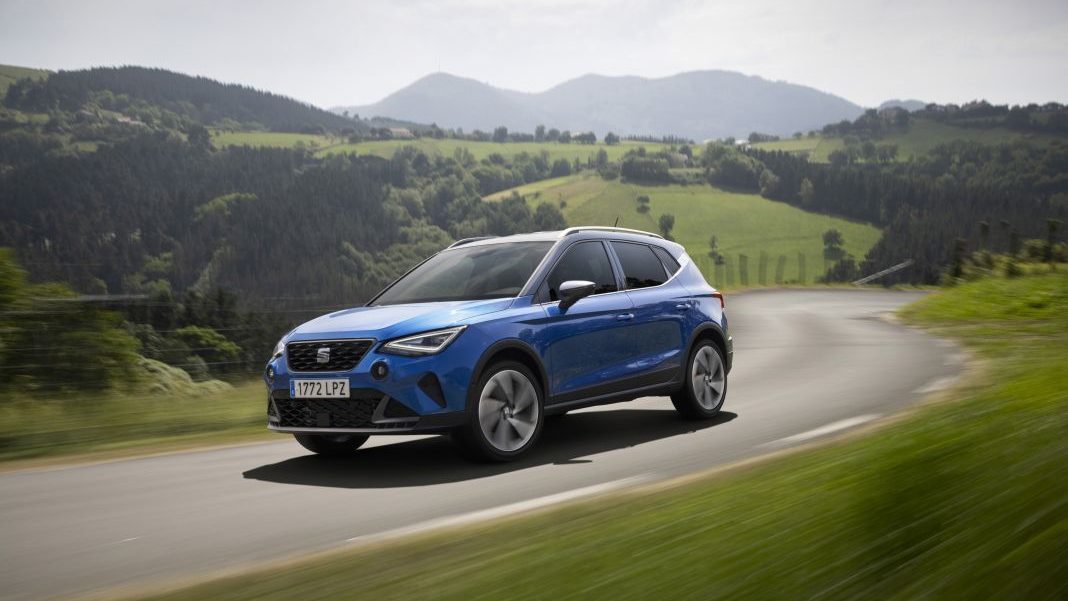 DGT: la norma por la que más multas de tráfico te pueden poner 83 Motor16 Seat Arona