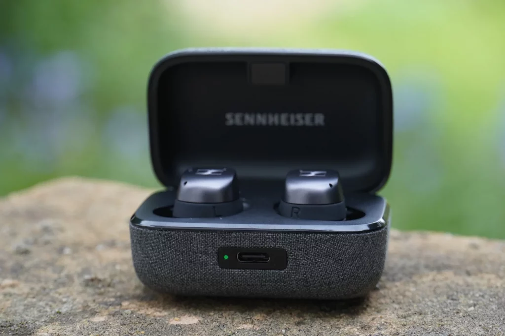 Sennheiser Momentum True Wireless 3 main Motor16