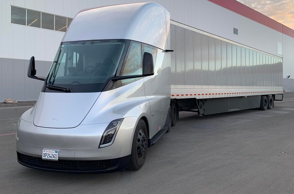 TEsla Semi Motor16