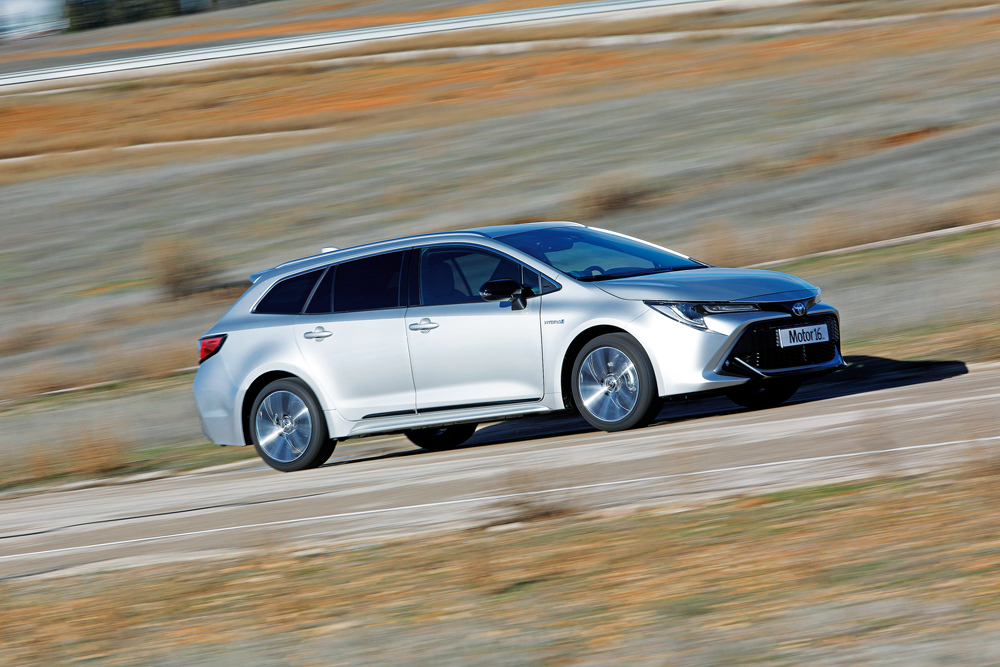 Probamos el Toyota Corolla Touring Sports. Apuesta racional 8 Motor16 TOYOTA COROLLA TOURING SPORTS HYBRID 1813 2022 19 Motor16